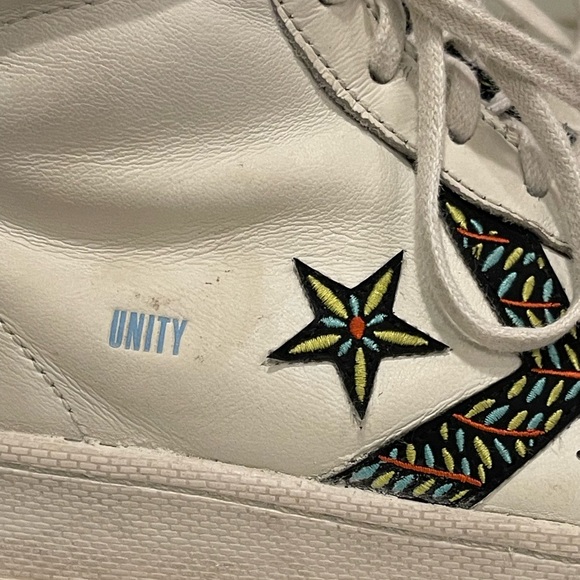 Converse Leather High Tops Peace & Unity Men’s size 9.5 - Picture 4 of 6